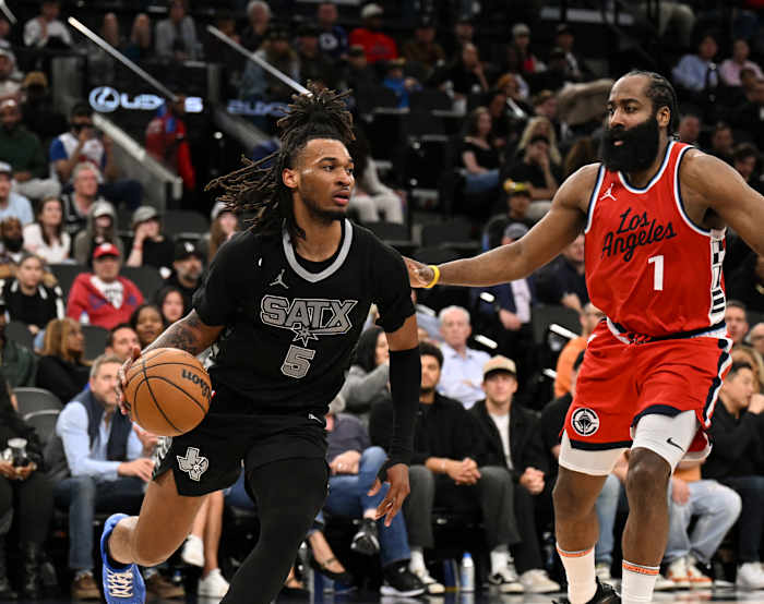 Spurs-bewaker Stephon Castle is uitgesloten voor de wedstrijd van dinsdag tegen Grizzlies