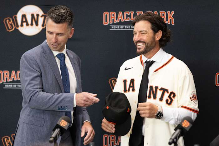 Tony Vitello zet een lastige stap van universiteitsrang naar MLB-dugout als Giants-manager