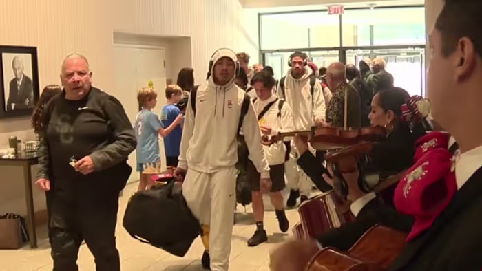 TCU en USC vestigen zich in San Antonio terwijl de aftrap van Alamo Bowl nadert