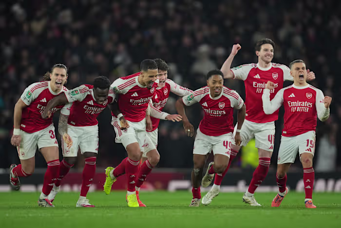 Arsenal verslaat Crystal Palace in strafschoppenserie en bereikt halve finales van de League Cup