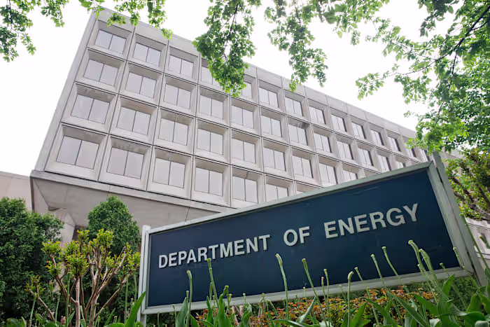 De waakhond van het Energy Department gaat de bezuinigingen van Trump van bijna 8 miljard dollar op subsidies voor schone energie controleren