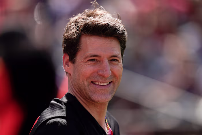 Een veelbewogen eerste week in zijn baan voor Tony Dokoupil van CBS News, misschien niet zoals bedoeld