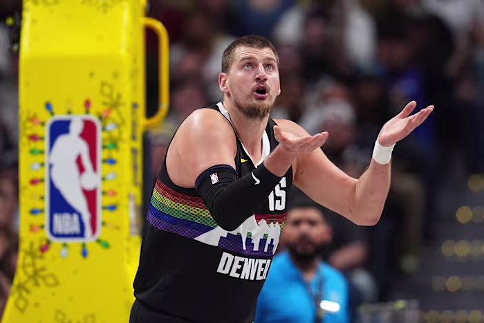 Jokic's triple-double van 56 punten helpt Nuggets voorbij Timberwolves in OT