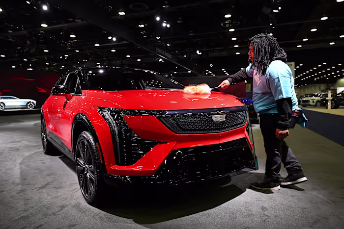 Op de autoshow van Detroit dimmen de spotlights voor elektrische auto’s