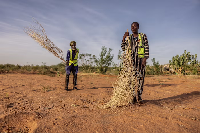 Vluchtelingenbrandweerlieden in Mauritanië bestrijden bosbranden om iets terug te geven aan de gemeenschap die hen heeft opgenomen