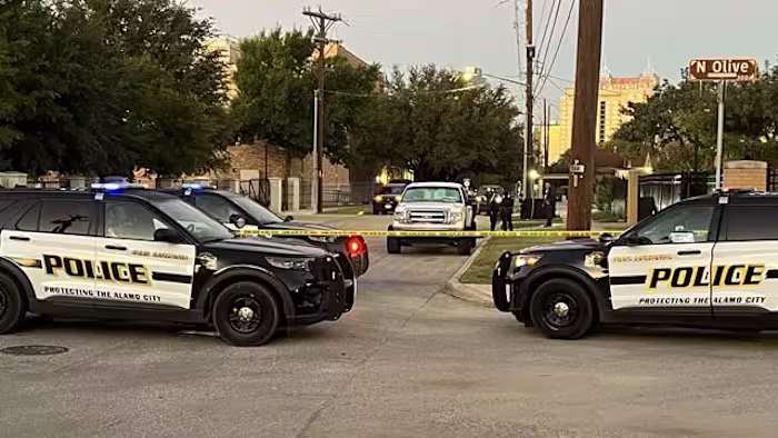 Crime Stoppers zoekt tips over een vrouw die is neergeschoten in East Side Street