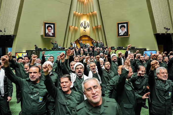 De hoogste leider van Iran waarschuwt dat elke Amerikaanse aanval een ‘regionale oorlog’ zou veroorzaken