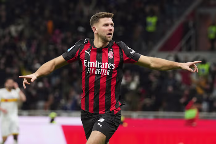 Droomdebuut voor Donyell Malen met Roma. Füllkrug maakt een einde aan doelpuntendroogte in overwinning in Milaan