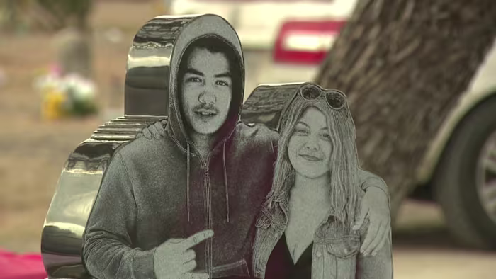 Familie uit San Antonio onthult grafsteen voor dierbaren terwijl ze gerechtigheid zoeken in het komende moordproces