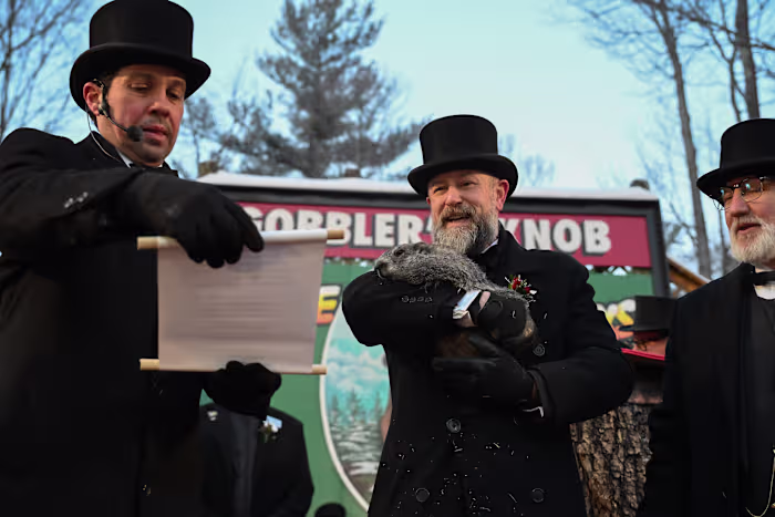 Het laatste: Groundhog Punxsutawney Phil voorspelt nog zes weken winter