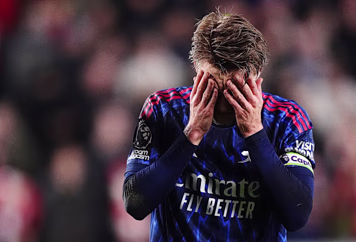 Het titelbod van Arsenal in de Premier League wordt getroffen na een 1-1 gelijkspel bij Brentford