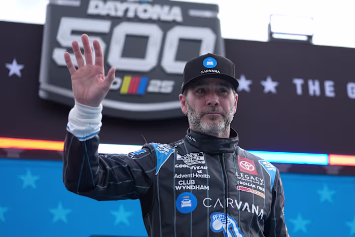 Jimmie Johnson is van plan om in 2027 nog één Daytona 500-start te maken voordat hij zijn Cup-carrière beëindigt
