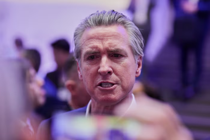 Newsom dient een burgerrechtenklacht in tegen Dr. Oz wegens beschuldigingen van hospicefraude