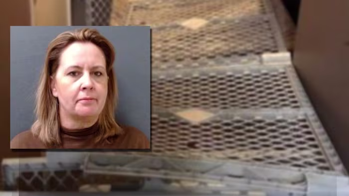 Nieuwe Braunfels-moeder veroordeeld tot 40 jaar omdat ondervoede kinderen in geïmproviseerde kooien waren opgesloten