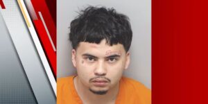 Beëdigde verklaring: man gearresteerd, beschuldigd van het opnemen en verkopen van seksueel expliciete video’s van tieners voor $ 10 per stuk