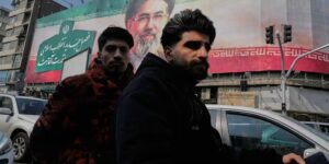 De Verenigde Arabische Emiraten sluiten kort het luchtruim terwijl Israël Libanon en Teheran aanvalt