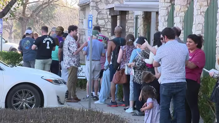 Er zijn tijdens de vroege stemming meer dan 180.000 stembiljetten uitgebracht in Bexar County