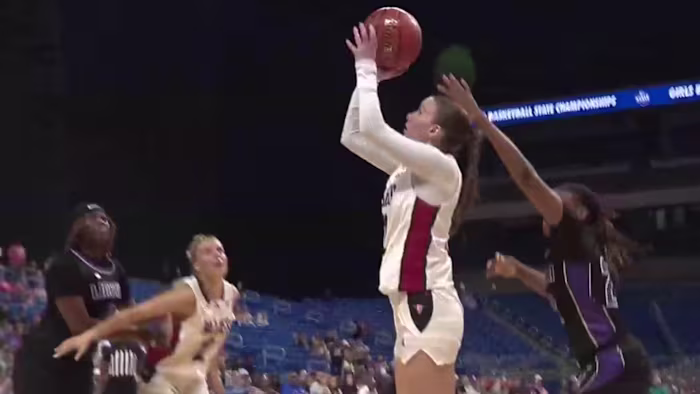 Fredericksburg valt onder Dallas Lincoln in het titelspel UIL Class 4A-DII