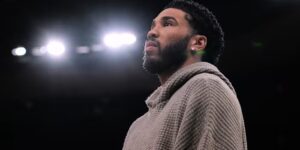 Jayson Tatum van Celtics wordt als ’twijfelachtig’ beschouwd en staat op het punt terug te keren, negen maanden na een achillesoperatie