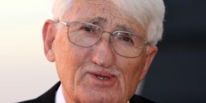 Jürgen Habermas, invloedrijke Duitse filosoof, sterft op 96-jarige leeftijd