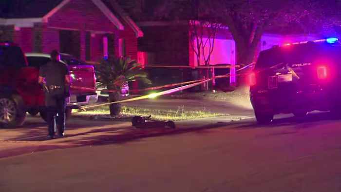 SAPD: 14-jarige jongen gedood, verdachte op vrije voeten na schietpartij in Northeast Side