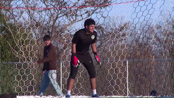 Southwest Dragons-voetballer keert tumorvrij en onbevreesd terug naar het veld