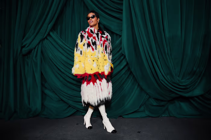 Sterren pakken de Polo Lounge in voor het 17e pre-Oscardiner van Chanel en Charles Finch