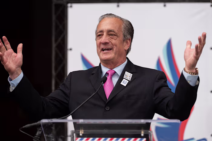 US Postal Service verwacht binnen een jaar zonder hulp van het Congres geen contant geld meer te hebben, zegt de postmeester