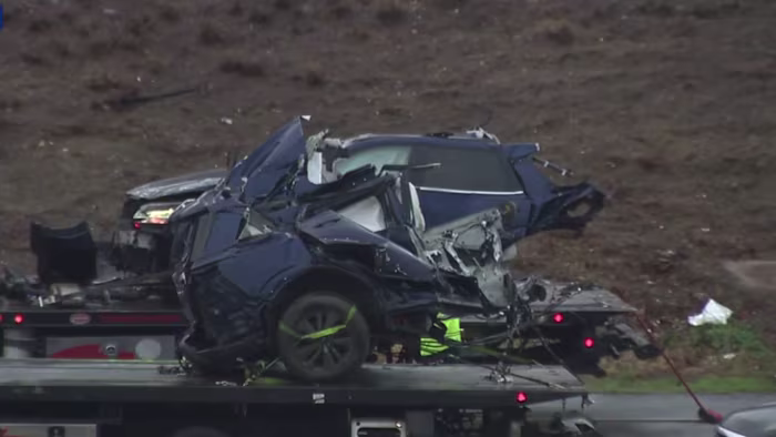 Alle rijstroken op de Interstate 35 zijn weer open nadat het voertuig bij een ongeval vernield is