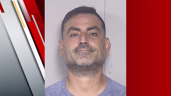 FBI op zoek naar potentiële slachtoffers van de eigenaar van een bandenwinkel Corpus Christi, beschuldigd van ontvoering en fraude