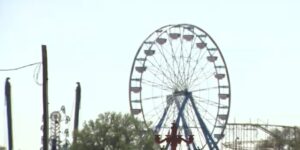 Federale rechter verwerpt rechtszaak Rotary Club over deelname aan Poteet Strawberry Festival