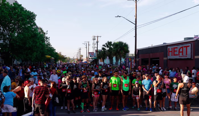 Fiesta de los Spurs Run keert voor de vijfde keer terug naar Alamo City