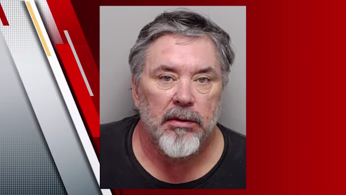 Man vuurt wapen af ​​terwijl hij wordt vastgehouden door BCSO wegens huiselijk geweld, zegt sheriff