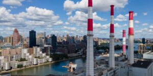 Naarmate de energiekosten stijgen, schorten sommige staten ambitieuze klimaatdoelstellingen op