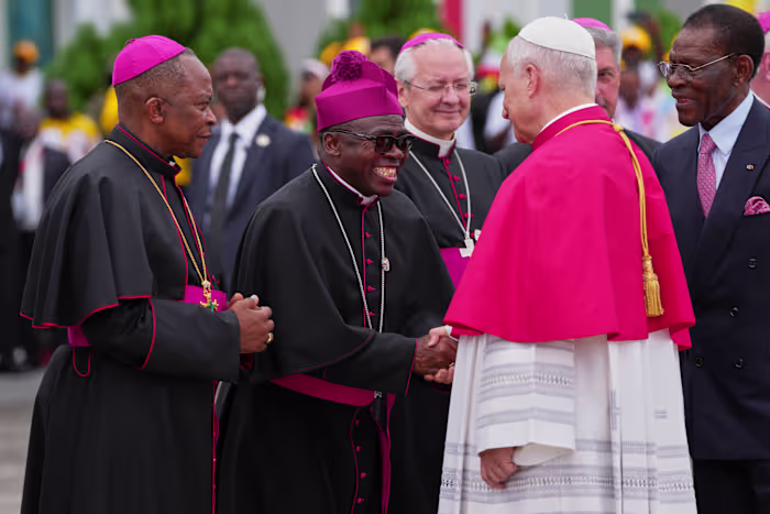 Paus bezoekt gevangenis in Equatoriaal-Guinea in de schijnwerpers na deportaties van Amerikaanse migranten