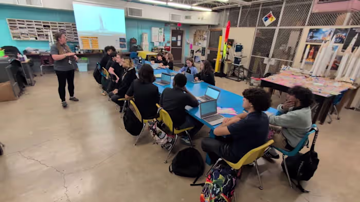 Studenten uit San Antonio bouwen raketten terwijl de historische NASA-lancering nadert