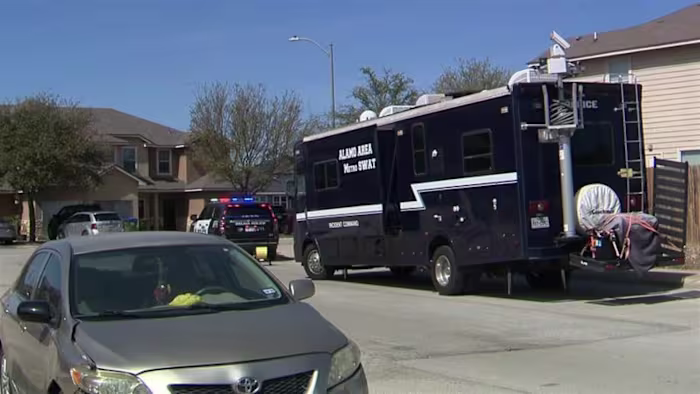 Verdachte neergeschoten door wetshandhavers tijdens onderzoek in de wijk Selma