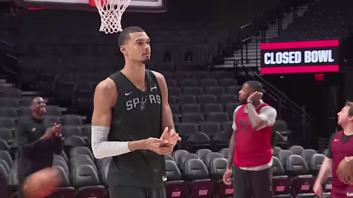 Victor Wembanyama zal niet spelen in Spurs-Trail Blazers Game 3