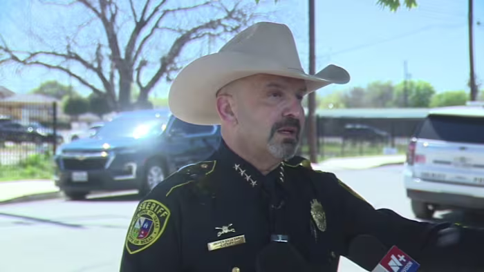 Zeven honden teruggevonden tijdens onderzoek naar dierenmishandeling in het uiterste westen van Bexar County, zegt de sheriff