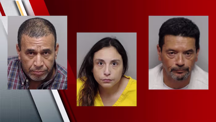 3 gearresteerd, beschuldigd van het stelen van meer dan $ 1.000 aan Home Depot-artikelen met behulp van een valse bon, zegt SAPD