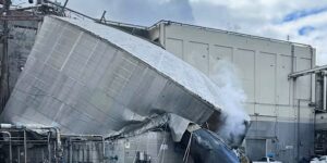 9 vermist na tankbreuk in de papierfabriek in Washington en ambtenaren zeggen dat er geen hoop is op overlevenden