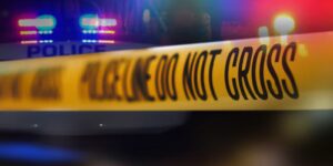 BCSO: Man dood na schotwond, bewusteloos aangetroffen buiten het huis aan de West Side