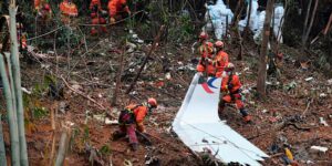 Beide motoren vielen uit en de worsteling in de cockpit vond plaats vóór de vliegtuigcrash in China in 2022, zo blijkt uit NTSB-gegevens