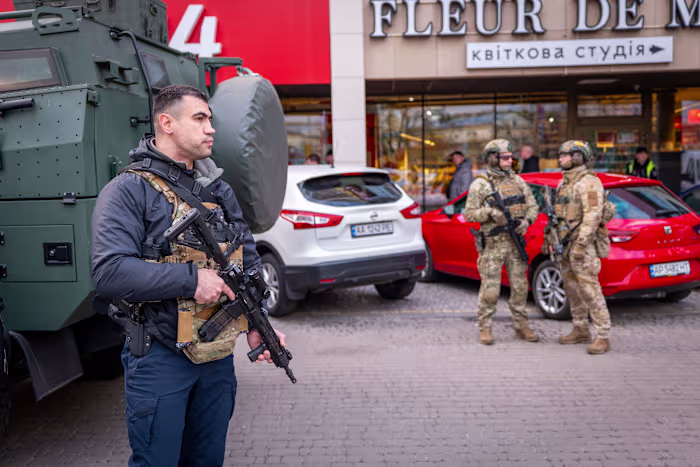 Bij een massaschietpartij in de hoofdstad van Oekraïne vallen zes doden voordat de politie de schutter neerschoot en doodde