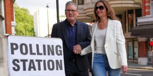 Britse kiezers hebben gesproken tijdens lokale verkiezingen, wat gezien werd als een oordeel over het leiderschap van Keir Starmer
