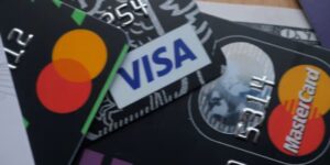 DPS-trooper onder de slachtoffers van het creditcard-skimmerprogramma van NE Side-man, aldus een beëdigde verklaring