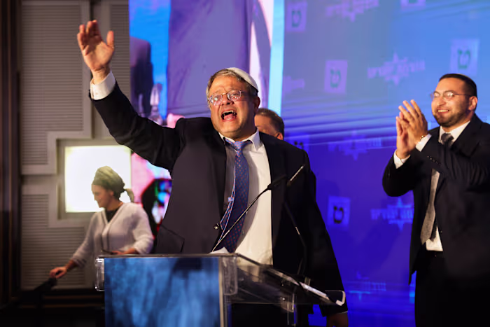De Israëlische minister van Veiligheid die vlootactivisten bespotte, heeft een staat van dienst op het gebied van extreme acties