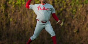 De instortende Phillies laten de dure rechtse Taijuan Walker vrij en roepen Nolan Hoffman terug
