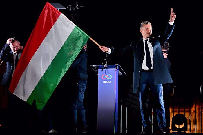 De nieuwe premier van Hongarije plant een 'regime-change-viering' ter gelegenheid van het vertrek van Orbán