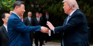 De verschillen – en overeenkomsten – in de bezoeken van Trump en Poetin aan China